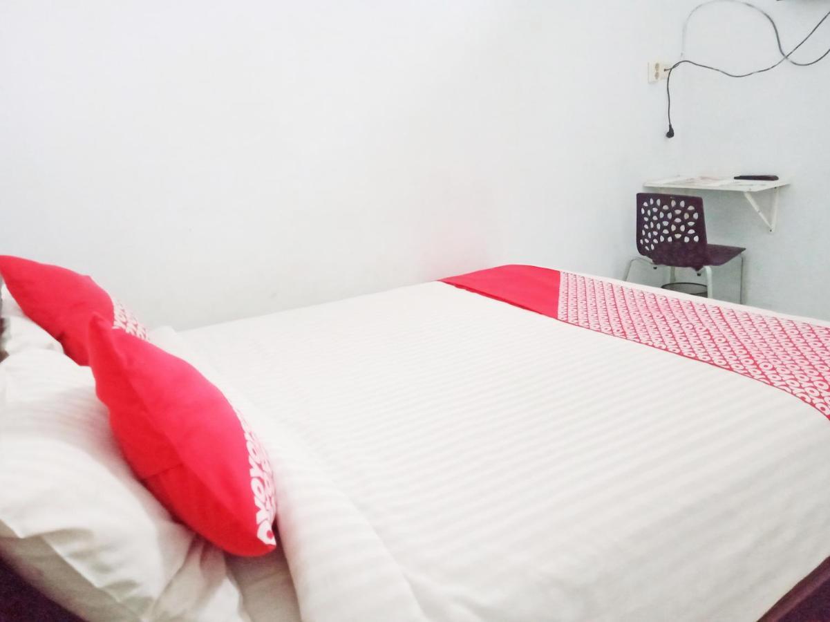 Hotel Oyo 92069 Rafa Kost Jambi Zewnętrze zdjęcie
